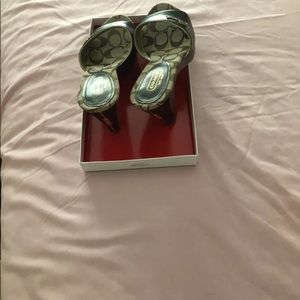 New- Coach Chestnut Sandals WOMENS, Size 6.0